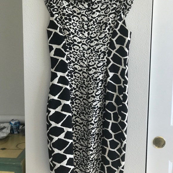 Kay Unger New York Leopard Print Dress - Picture 3 of 6